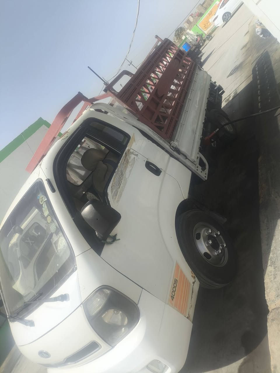 السلام عليكم كيه فحل مديل 11 سياره جاهزه مكينه كير شاصي قواطي مكفولات السياره مكفوله بيه رشات صبغ بل دوس رقم نجف سنويه لل28 رقم شاصي واضح مداور ثاني يوم سعره 103 وبيه مجال بصيط مكاني دوانيه صلاحيه رقمي ***********
