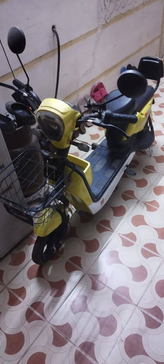 سلام وعليكم باسكل شحن لبيع نضيف كلش ناقصه بس بطاريات كلشي مابي ***********
