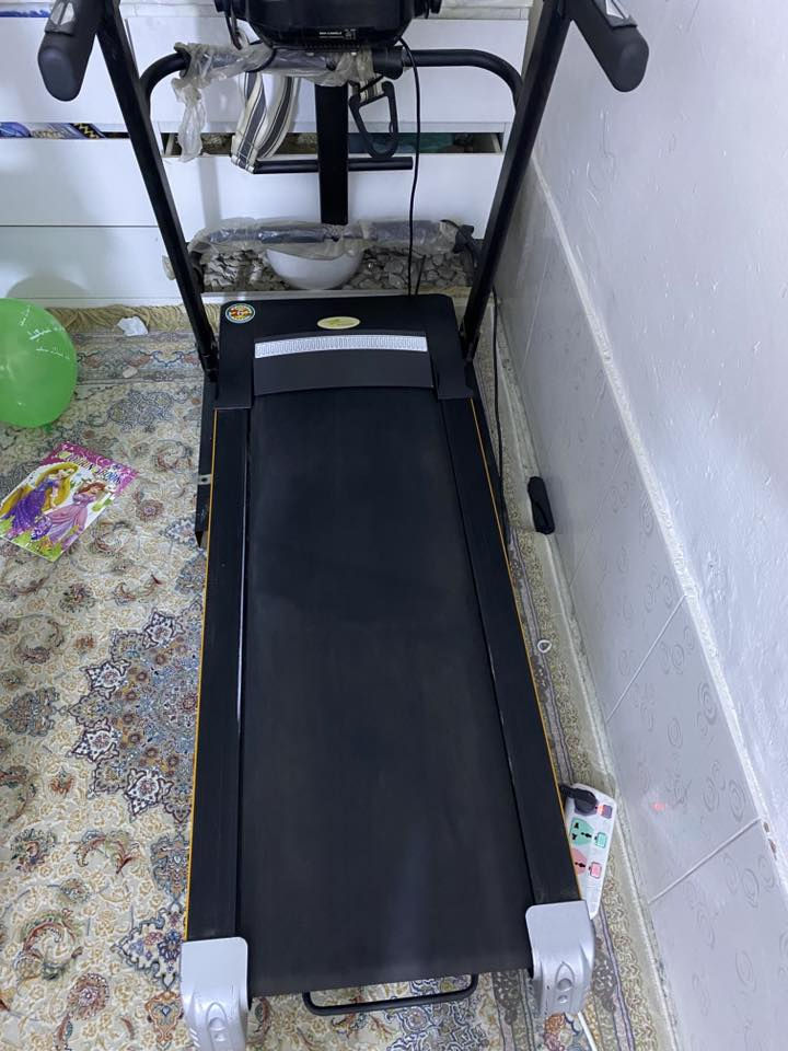 جهاز جري للبيع
صار هواي متروك / شغال ومابي اي عطل كلش نظيف 
مكاني بغداد / شارع فلسطين
 السعر 200 
رقم الهاتف / وبي واتساب  ***********
