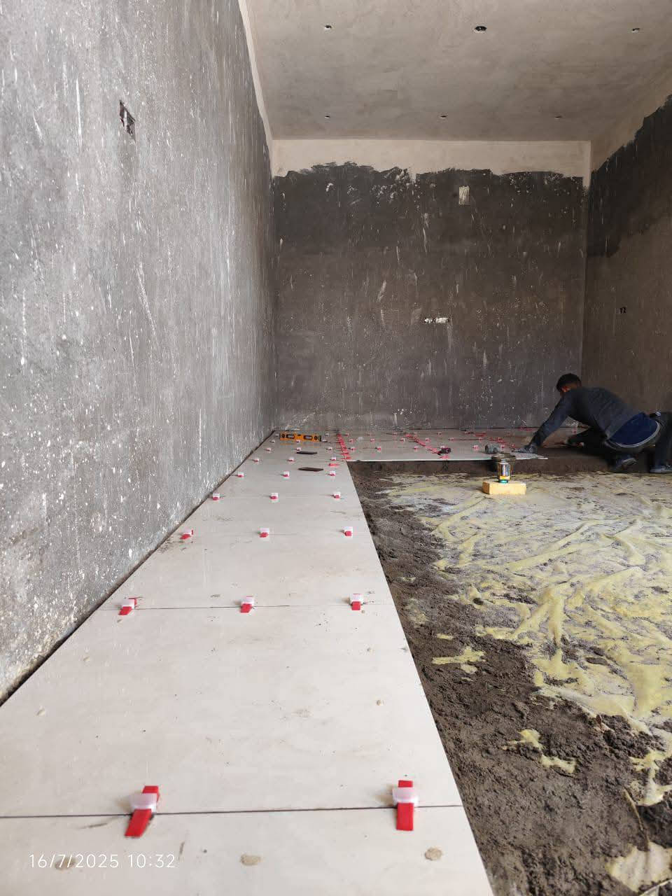 خلفه سيراميك متفرغ لشغل شرط شغل درجه اولى نضافه العمل والتزام العمل وبإشراف هندسي  نشتغل كافت نواع سيراميك ولبورسلين***********
