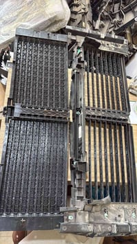 وصلن بوابة مع حاضن "بردة" اماميه ترافرس واكاديا الشكل الجديد من 2024—2...