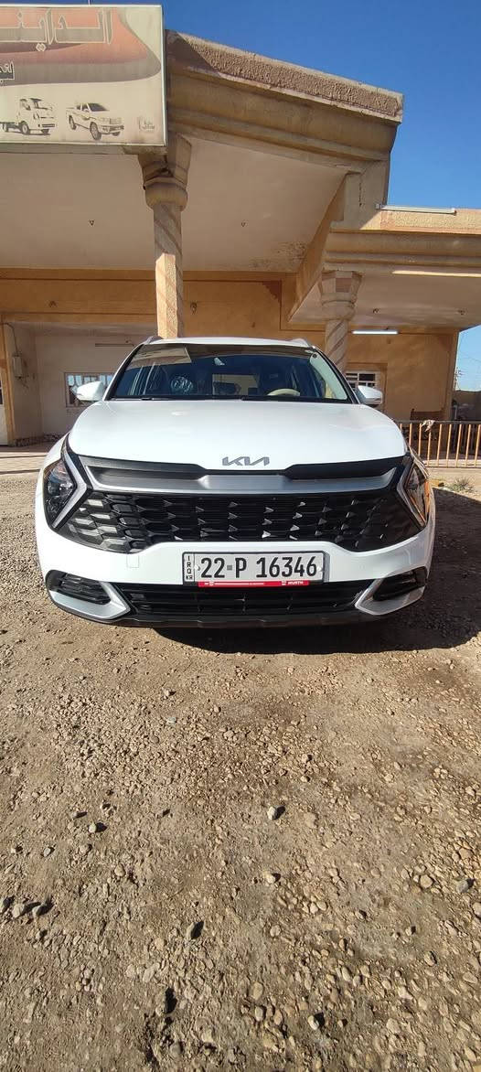 سلام عليكم 
للبيع سبورتج خليجي موديل 25
ماشيه 6الف فقط 
وضع الشركه بحاله الزيرو 
رقم اربيل الدولي تحويل مباشر 
العنوان بابل قضاء جبله ***********
