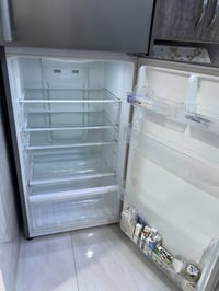 ثلاجة • للبيع • الحافظ