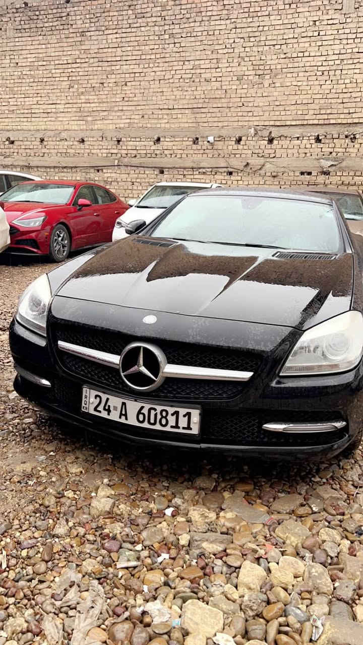 من النوادر بالعراق للبيع او مراوس
Slk180
مرسيدس  2013
فقط شبر صبغ بالدعاميه الاماميه 
ماشيه ٥٣،٠٠٠
بدون نقص نضيفة جداً
بانوراما + كشف 
شاشه 
ماوس
جلد
زنون
تحكمات ستيرن
كشف كهربائي
مكاني الحارثيه / اليرموك 
***********
