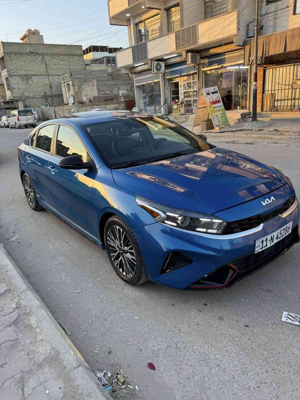 السلام عليكم فورتي جي تي لاين 2023
فول مواصفات 
فتحة سقف 
مكينه 2000 دوش
دخول ذكي
مري لون اسود بلادي
صندوق ذكي 
تشغيل عن بعد
شحن لاسلكي
درايف مود
وفول حساسات ورادار حت بلمري
مانع تزحلق 
قيادة ذاتية ومثبت سرعة 
تخم تاير جديد  
سيارهة جاهزة وخير من الله 
مكاني بغداد حي القاهرة 
السعر 180$ وبيهه مجال
صور الضرر موجوده فقط الدعاميه نصهه 
***********
