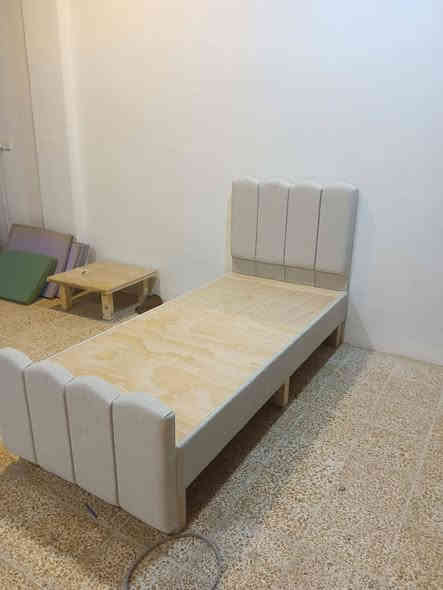 معمل ومعرض نجارة الفاضليه 
العنوان قرية الفاضليه 
تخت نفر فصال تركي 
قماش مبطن 
اللون حسب طلب الزبون 
للاستفسار الاتصال 
***********
