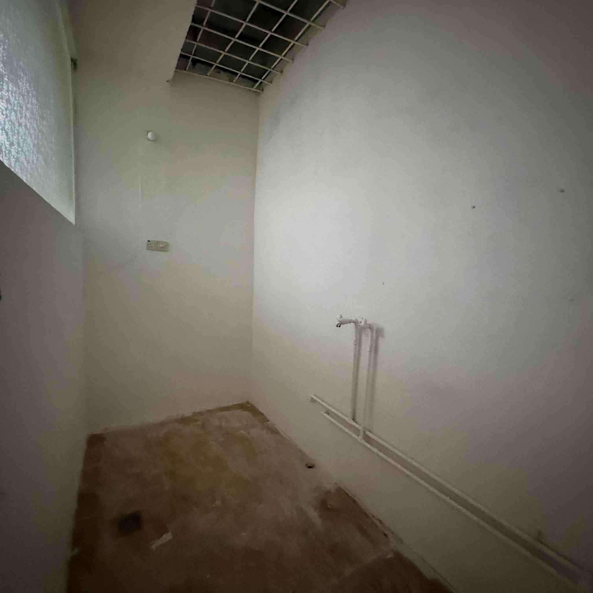 � خانوو بۆ کرێ – ئاوارەکان 🏡

📍 ناونیشان: ئاوارەکان
📐 رووبەری: ١٦٠ مەتر

✨ زۆر پاک و جوان
🎨 تازە بۆیاخ کراوە
🏠 گونجاو بۆ ژیانی خێزانی

📞 بۆ زانیاری زیاتر و بینینی خانوو پەیوەندی بکەن:

☎️ ***********
☎️ ***********

📢 ئەم پەیجە تایبەتە بە بڵاوکردنەوەی خانوو و موڵکەکانی کرێ و فرۆشتن.
🔑 کەلار موڵک – یارمەتیدەری دۆزینەوەی موڵکی گونجاو بۆ ئێوە
