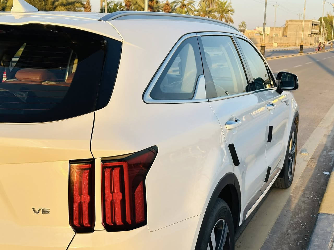 السلام عليكم ورحمة الله 

📍سورنتو موديل ٢١ خليجي ٦ سلندر

📍مكفولة كفالة عامه

📍ماشية ١٣٢ كم .. 

📍رقم بغداد مشروع وطني.

📍دواخل جلد 

📍كراسي كهرباء

📍جنطة كهرباء

📍تبريد ٣ قطع 

📍شاشه حجم كبير

📍حساسات امامي خلفي

📍كامره امامي خلفي

📍حدادية جديده 

📍تشغيل عن بعد

📍لايت زنون

📍ترحيب عن الاقتراب

📍شاحن وايرلس

📍 اناره داخلية لد 

📍محرك وكير مامفتوح ع وضع لشركة.

📍المكان :واسط /قضاء الحي

📍السعر 265 وبيها مجال بسيط بيع فقط  

 📍للاستفسار واتساب او الاتصال :

***********
