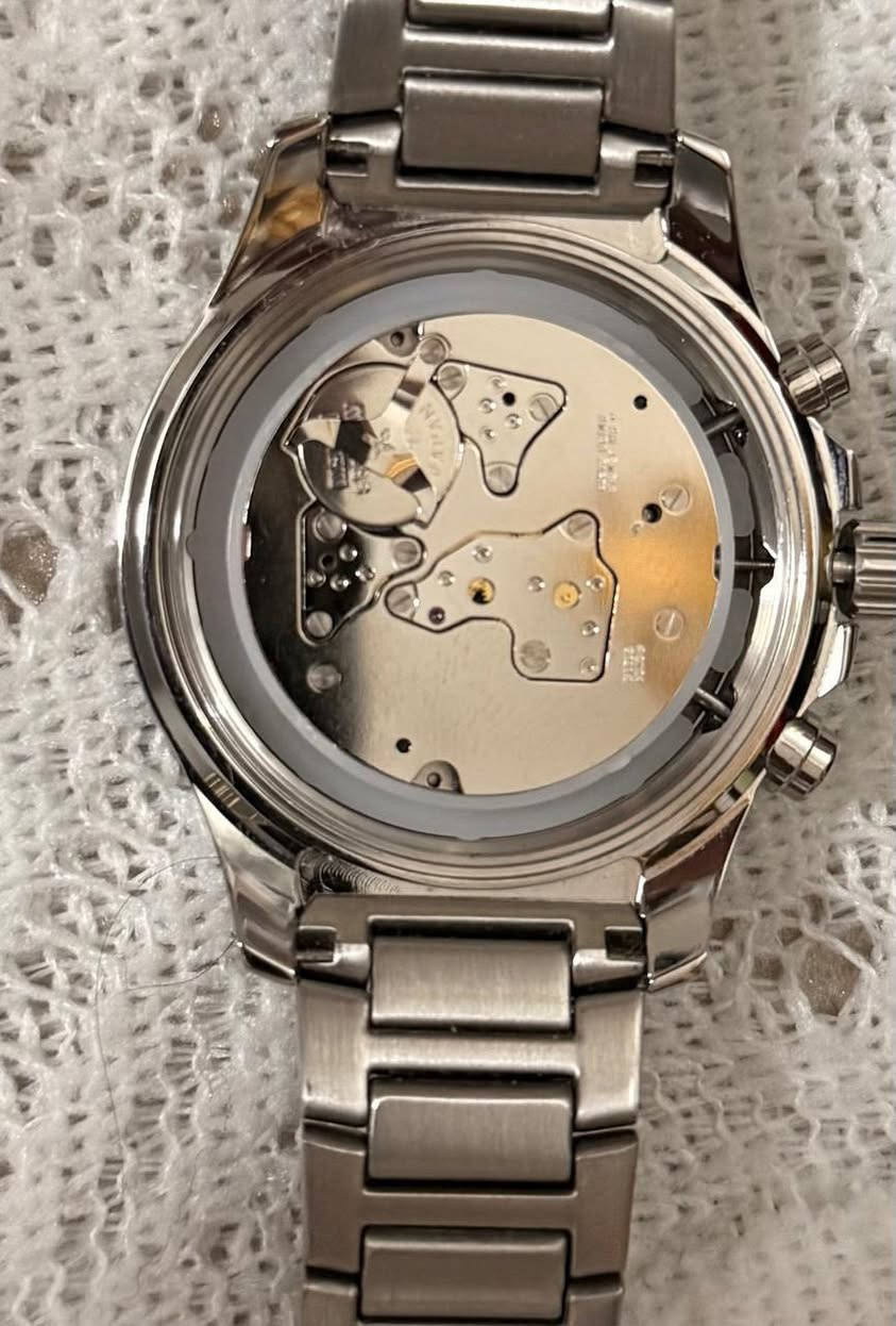 ساعة سويس ملتيري سويسري الصنع مكينة روندا السويسرية اصلية مع كافة الملحقات السعر 150الف شرط اصلي اذا مو اصلي ترجع العنوان بغداد العبيدي للتواصل  ***********
