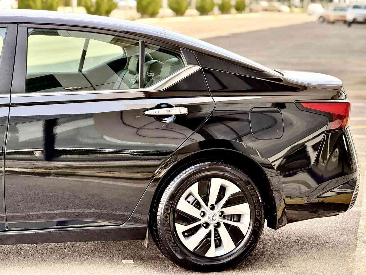 نیسان التیما ٢٠٢٤
سەیارەکە بۆنیت گۆراوە بە بيلاد .. 
٦٠٠٠ مایل ڕۆيشتوە 
ساردو چاڵ و شوختی نیە 
نرخی ١٤٩ وەرەقەیە مەجاليکی کەمی تیایە 
ڕەقەم شانصیم داناوە 
٣ مانگ ژمارە کاتی لەگەڵە 
٢ ڕۆژە داخل بووە 
بۆ زانیاری زیاتر پەیوەندی بکە 
***********
***********
«»«»«»«»@@@«»«»»»«»@@@»«»»»«»@@
                        نيسان التيما ٢٠٢٤  
بونيت تبديل بلادى صبغ مابى 
٦٠٠٠ ميل ماشية .. بدون بارد بدون شخط. بدون طعجه
السعر// ١٤٩ ورقه بى مجال بسيط
رقم الشاصى موجود ع صور 
٣ تشهر ويا ع مود الرقم الشمالية 
الستسفار رقم 
***********
*********** السليمانية, العراق
