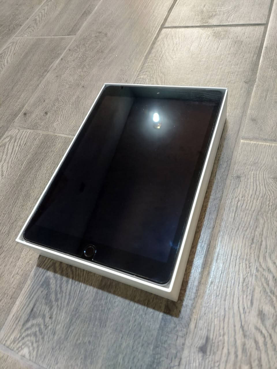 Apple iPad 9 (Wi-Fi + Cellular) – 64GB

الأيباد حالته زيرو زي ما هو واضح، مافيهوش أي خدوش
نسخة الشريحة + Wi-Fi
معاه العلبة الأصلية (Box) + وصلة USB للشحن و عليه سكرينة
سبب البيع: اشتريت موديل أحدث


**إذا كنت صاحب هذا الإعلان وتريد حذفه لأي سبب، رجاءا أرسل رسالة إلى الدعم الفني**