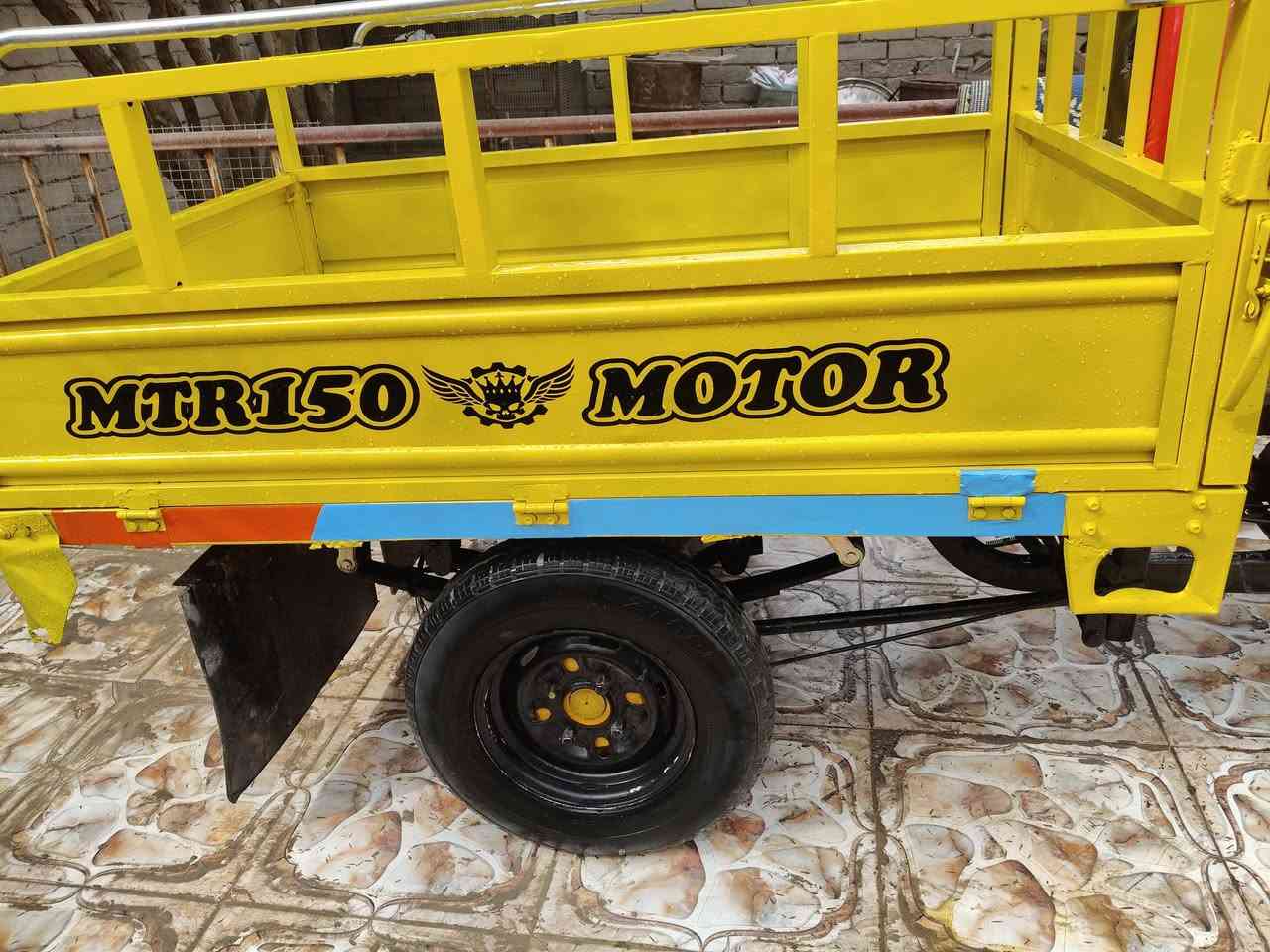 سلام عليكم  من رخصت مدير الكروب شباب ستوته امتي ار  البيع مديل 20019  ستوته اوراق اصولي ستوته شوفت عينك  نضيفه لايتات كدام ثنين اشاير ماميه شغاله  حلوه رايده مليون  100 وشراي خادم انه  مكاني البصره قضاه الهوير وهاذ رقمي. *********** وانه خادم الشراي
