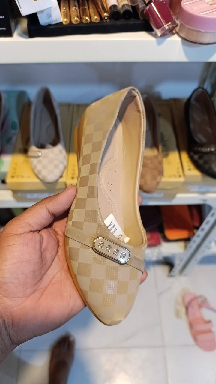 بس ب5000 سعر القطعه
***********
