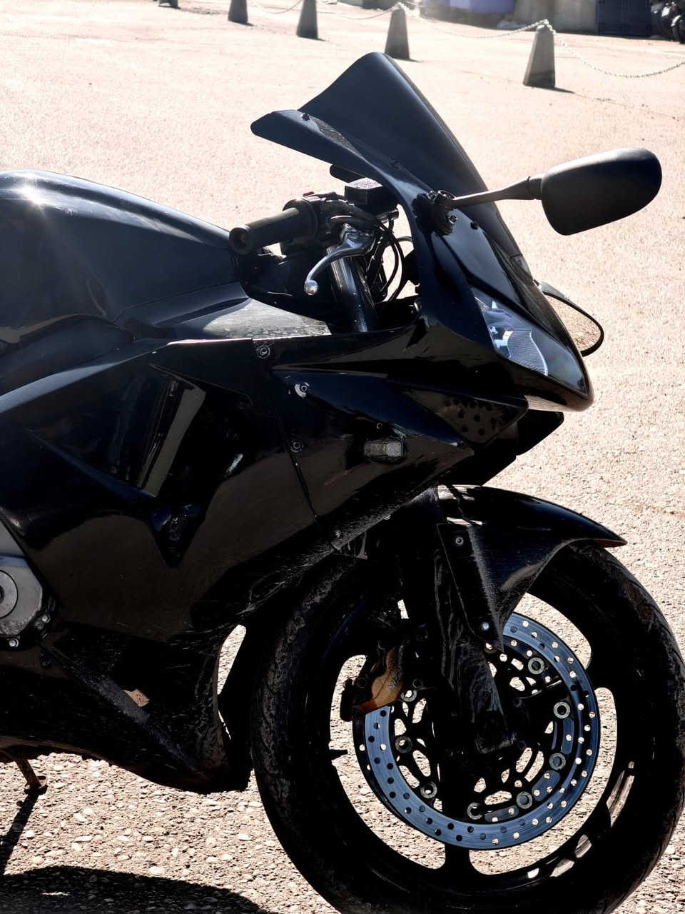 سلام عليكم الراغب بل شراء
Honda cdr 600rr
مكينه كير كفاله عامه
صوتها ناعم كلش
دراجه عليها ادامه 
نوزلات غرف احتراق بلكات 
دراجه شلعتها تشك التبليط 1 2 3
دهن AMSoli 10-40W
بانزين محسن
نكره بكل وقت
نصبتها شوفت عينكم تخبل ودك بس تباع عليها
كفراتها بيها ملاحظات 85%
مكاني بغداد الدورة
سعر (26)بيها مجال بسيط
***********
متواجد واتس آب
