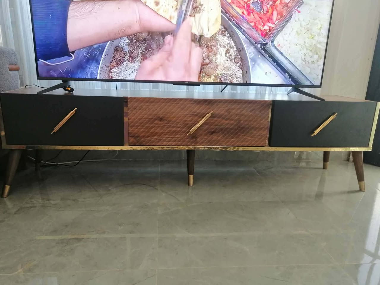 اغراض منزلية للبيع للاستفسار التواصل على الخاص


**إذا كنت صاحب هذا الإعلان وتريد حذفه لأي سبب، رجاءا أرسل رسالة إلى الدعم الفني**