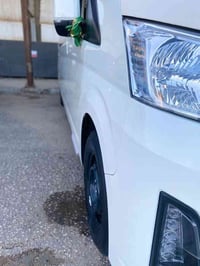 نقل طلاب • محاويل-جامعات • سيارة حديثة