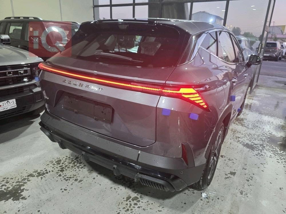 عربى/کوردی
سوئیست
S06, 2026
عدد الأميال : 0 كم
ضرر: كلين تايتل
سلندر: 4 سلندر
محرک: 1.5T
السعر / 22,400,000دینار 
سقف بانورامي - صندوق كهربائي  - التحكم على المنحدرات - مستشعر وقوف - تبريد المقاعد - بصمة - مسند الذراع - مثبت السرعة - مرايا جانبية كهربائية - نوافذ كهربائية - حساس المطر - مراقبة النقطة العمياء - نظام فرملة الطوارئ - مقاعد كهربائية - المصابيح الأمامية ليد - مانع الانزلاق - إنارة محيطية - التشغيل عن بعد - ABS - شاحن لاسلكي - ذاكرة المقعد - تعليق تلقائي - وضع القيادة - تحذير مغادرة المسار - إضاءة ترحيب - منقي هواء - مسجل القيادة - نظام مانع السرقة - التحكم الإلكتروني في الثبات - مثبت السرعة التكيفي - حساسات ضغط الإطارات  - المصابيح الأمامية التكيفية
لمزيد من المعلومات الرجاء الضغط على هذا الرابط 
👉 https://www.iqcars.net/redirect/1317484?lang=ar
***
ساوئیست
S06, 2026
ماوەی ڕۆیشتن : 0 كم
بۆیاغ: کلین تایتڵ
پستۆن: 4 پستۆن
بزوێنەر: 1.5T
 نرخ / 22,400,000دینار 
پانۆراما - سندوقی کارەبایی - ڕاگری نشێوی - حەساس - ساردکەرەوەی کوشن - بەسمە - ڕاگری مەچەک - دیاریکرنی خێرایی - ئاوێنەی لاتەنیشتی کارەبایی - جام کارەبایی - هەستەوەری باران - ئاوێنەی ڕادار - یاریدەدەری برێک لە کاتی فریاکەوتن - کورسی کارەبایی - لایتی پێشەوەی لید - کۆنتڕۆڵکردنی خزان - ڕووناکی دەوروبەری ژورەوە - شەغال - ABS - بارگاویکەرەوەی بێتەل - کورسی مێمۆری - ڕاگرتنی ئۆتۆماتیکی - شێوازی لێخوڕین - ئاگادارکەرەوی دەرچوون لە هێڵ - لایتی پێشوازی - پاککەرەوەی هەوا - تۆمارکەری لێخوڕین - سیستەمی دژە دزی - کۆنتڕۆڵی جێگیری ئەلیکترۆنی - دیاریکرنی خێرایی خۆگونجێن - هەستەوەری پەستانی تایە - لایتی پێشەوەی خۆگونجێن
بۆ زانیاری زیاتر تکایە کلیک لەم بەستەرە بکە  :
👉 https://www.iqcars.net/redirect/1317484?lang=ku

Panoramic Roof - Electric Tailgate - Hill Holder - Parking Sensor - Seat Cooling - Keyless Entry - Armrest - Cruise Control - Electric Side Mirrors - Power Windows - Rain Sensor - Blind Spot Monitor - Emergency Brake Assist - Electric Seats - LED Headlights - Traction Control - Ambient Lighting - Remote Start - ABS - Wireless Charger - Seat Memory - Auto Hold - Drive Mode - Lane Departure Warning - Welcome Lighting - Air Purifier - Driving recorder - Anti-theft system - Electronic Stability Control - Adaptive Cruise Control - Tire Pressure Sensors - Adaptive Headlights
#iQCars


**إذا كنت صاحب هذا الإعلان وتريد حذفه لأي سبب، رجاءا أرسل رسالة إلى الدعم الفني**