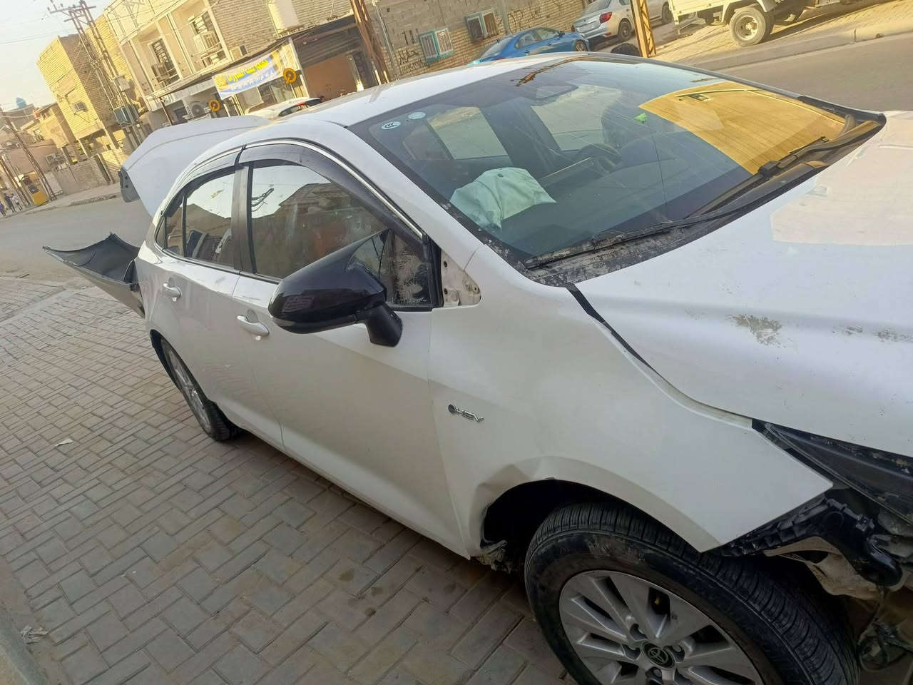 ياالله السلام عليكم كورله شكل الخليجي موديل 25 زيرو السياره شغاله 88 السعر ‏‪***********‬‏
