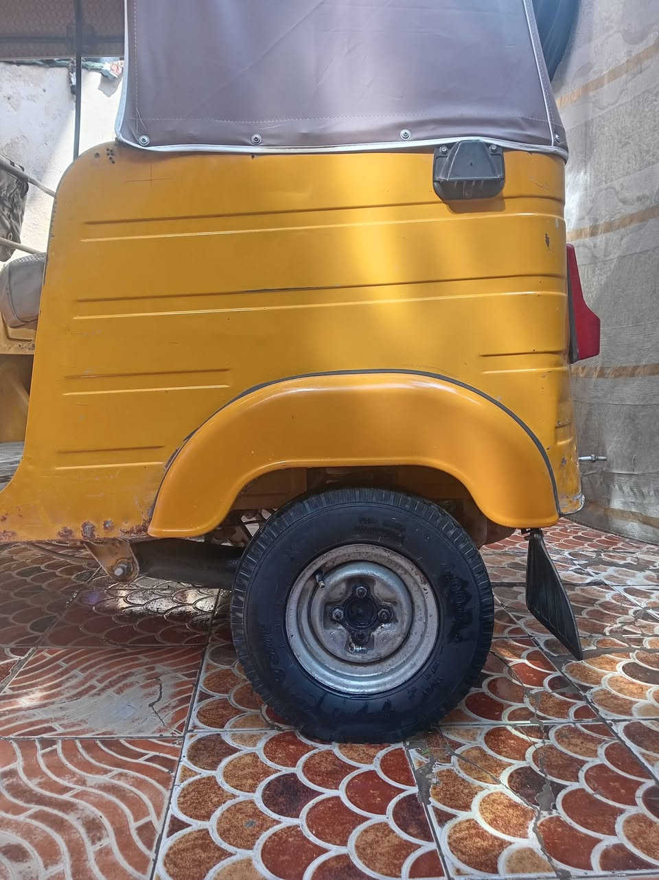 سلام عليكم تكتك البيع موديل 2019بشهر10السعر5وتسعميه العنوان الحسينية مل رجديه ***********
