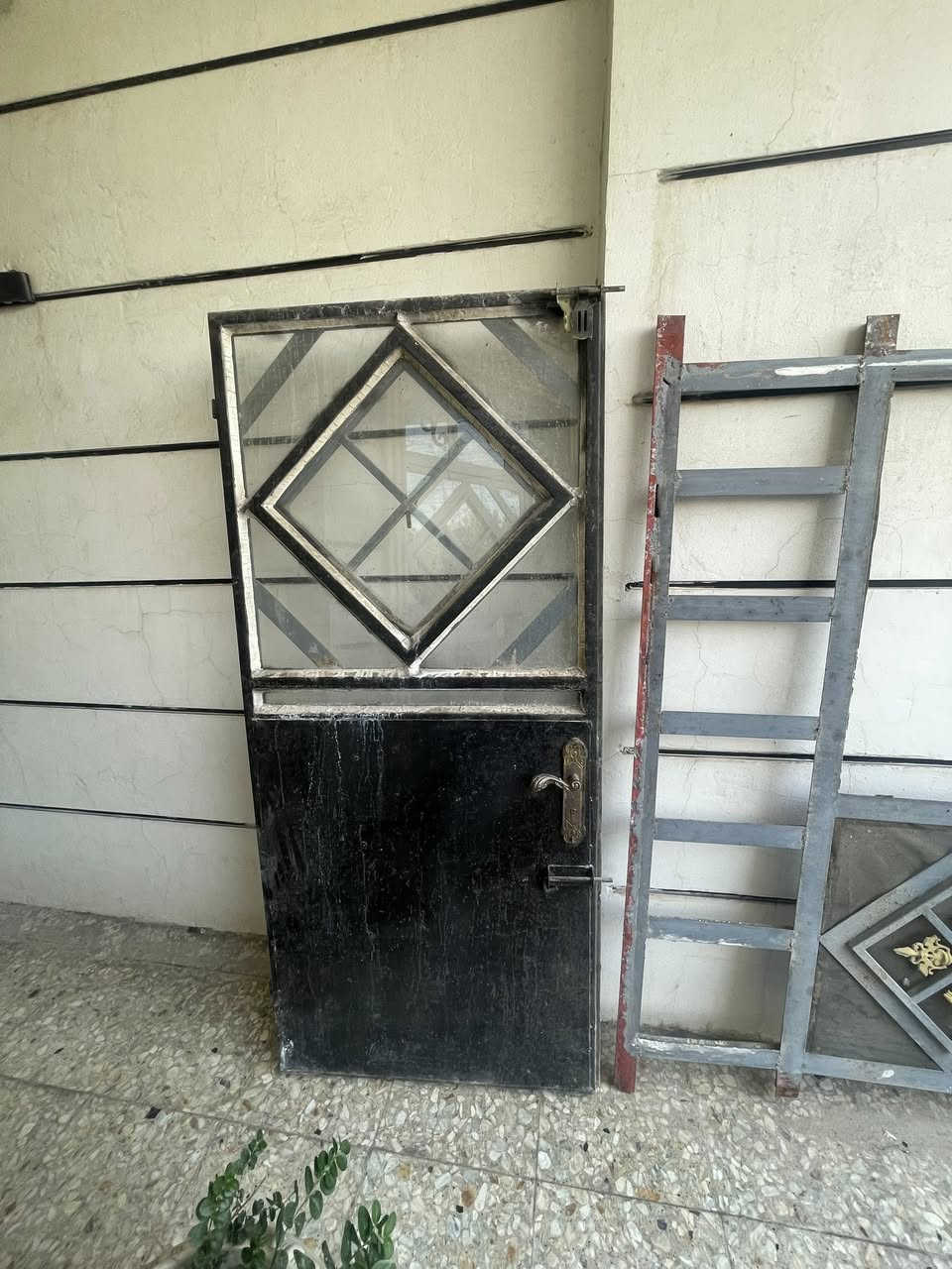 باب حديد
الطول ٢ متر 
العرض ٩٠سم
مع شباك ملحق
الموقع بغداد - حي الجهاد
السعر بالخاص


**إذا كنت صاحب هذا الإعلان وتريد حذفه لأي سبب، رجاءا أرسل رسالة إلى الدعم الفني**