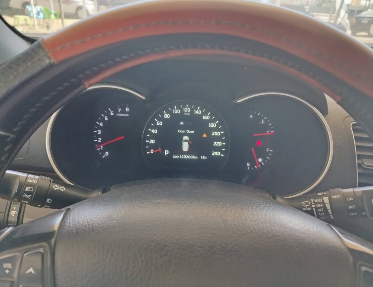 السلام عليكم
سورنتو موديل٢٠١٤ سيارة كويتي رقم بغداد بسمي
مواصفات السياره.. فور ويل مانع انزلاق تحكم استيرن كشنات تدفئ تبريد سياره جاهزه  مكان السياره ديوانيه مركز المدينه. السياره بيها سونار  السعر #175 بيها مجال قليل. للاستفسار الاتصال على الرقم ***********
