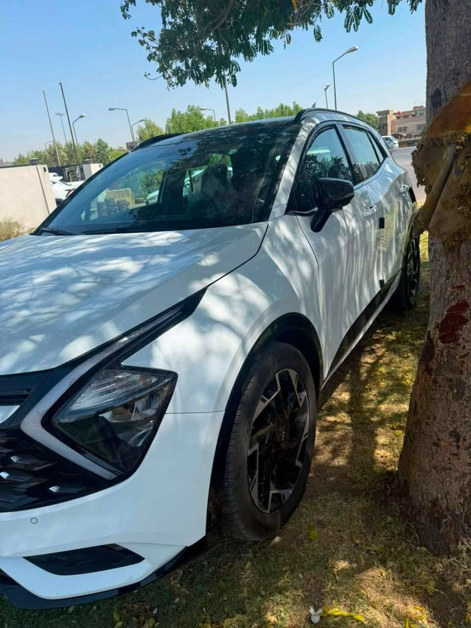 25 جيتي لاين
وكالة NIM فول مواصفات 
ماشية 9000 كيلو 
مرقم بغداد وكامل الجديد
السيارة كفالة عامة عدى رصعة صغيرة بالجاملغ الايمن الامامي 
تدفئة كشنات وستيرن 
بنوراما 
كامرة وحساسات 
كشنات جلد +كهرباء 
رادارت 
مكينة 2000 Doch
للبيع24500$ وبيها مجال بسيط 
للاستفسار ***********
