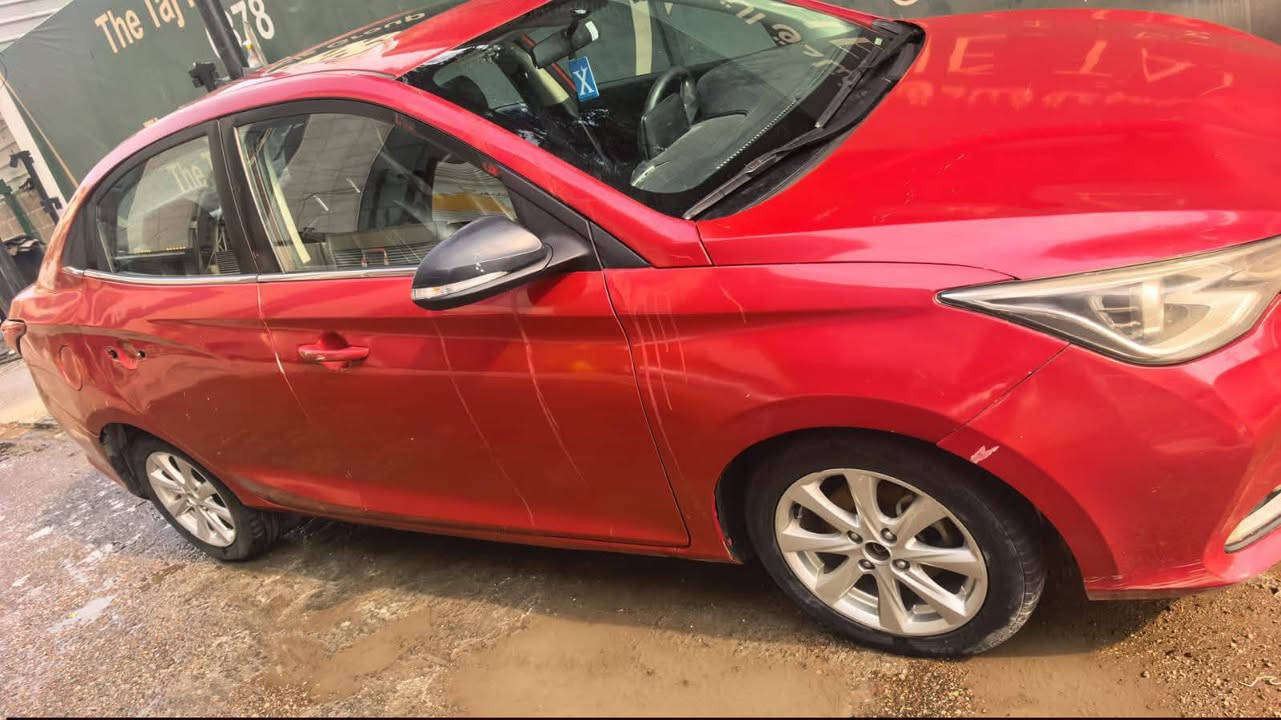 شانجان ايل سفن موديل ٢٠٢٢ سياره مصبوغه احزام جماليه محرك وكير لوك ماشيه ١٠٥ سعره ٩ملاين قفل سعر نهائي نهائي وفقط بس بيع مكان السياره الكراده جادريه ملاحظة سياره نقصه بس تصليح بنيد فقط التراي مالته زيرو تخم تاير جديد صدر جديد ***********
