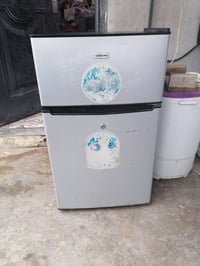 ثلاجة صغيرة • ٦ قدم • شركة مابي