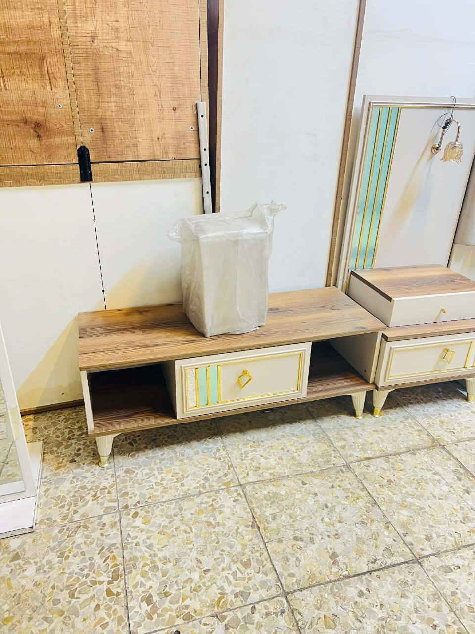 غرفه تركي لبيع نقل وشد مجاني داخل الحجز***********
