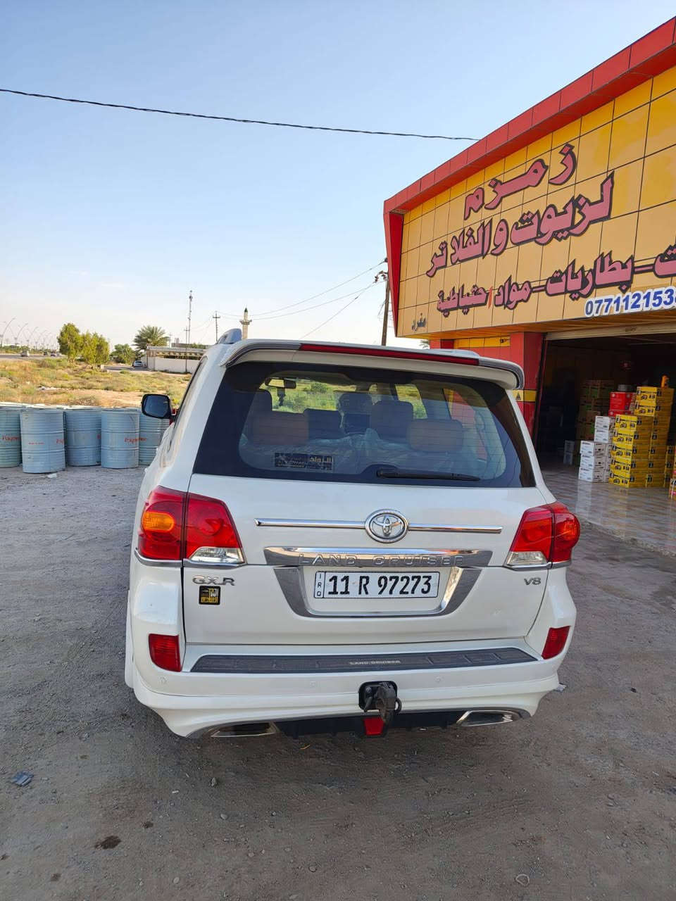 السلام عليكم لاندكروز GXR V8 2015 محرك 4600 السيارة ماشية 198,000KM ... رقم بغداد...  السعر $30,800
***********
