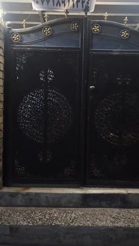 دار للبيع 100م في بغداد العبيدي شهداء الولى يتوفر جميع الخدمات من المد...