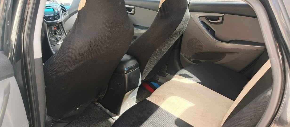 السلام عليكم النترا للبيع موديل 2016 وارد امريكي محرك 1800 دوش كير ومكينه مكفول حداديه جديده تحكم ستيرن صفحتين نظام ايكو رقم بغداد بيها طخات ومصلحه بدون تبديل ودواخل تدفئه وتبريد شغال ويل كب نظام ثمانيه دسك تحكم مري كهربائي شاشه لمس السياره مابيها  اي نقص السياره باسمي مكان بغداد   دوره ابو دشير السعر 108 رقم الهاتف ***********
