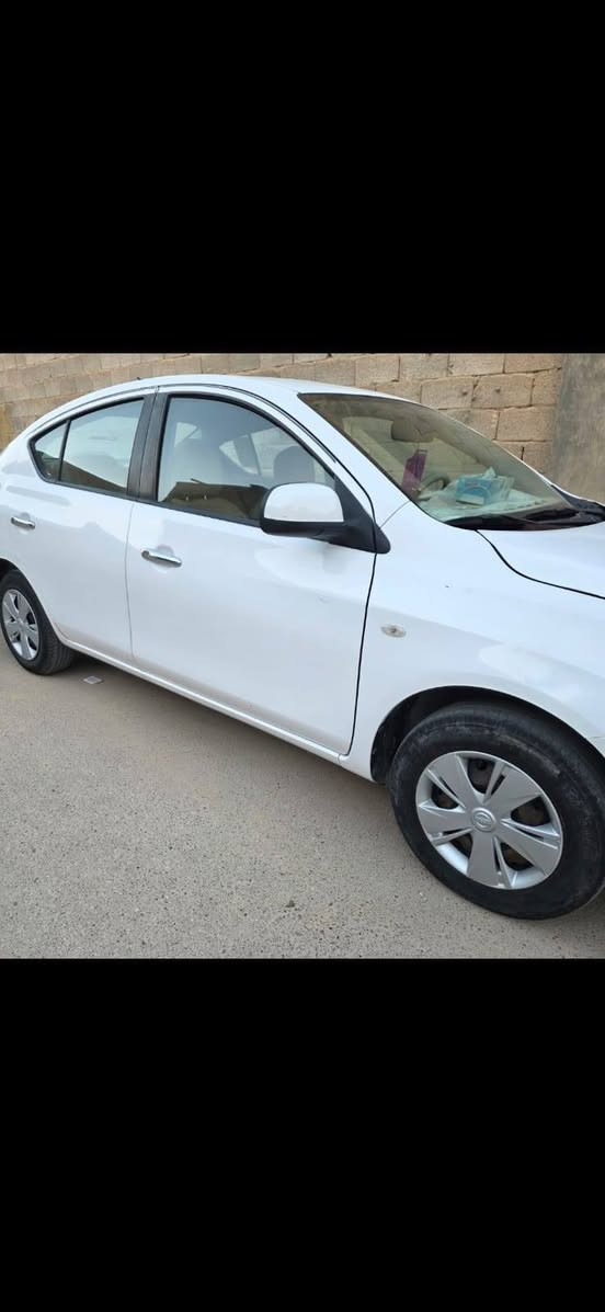 سلام عليكم ورحمه الله وبركات
نيسان سني هندي
موديل 2019
كير و محرك بلادي مكفول 
داخل نضيف ماناقصه شي
بيه ضرر بنيد معدل بارد 
وجوملغ فوك مال البانزين هم معدل بارد 
وخاليه من اي معجون 
سنويه بعدله شهر تحويل مباشر 
رقم السياره اربيل 
السعر 95ورقه بيه مجال بسيط للشراي
تصال ع رقم *********** ابو رزان
