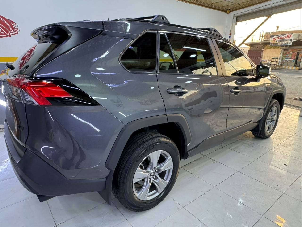 TOYOTA RAV4 XLE   2024
السعر  240$
اللون نفطي
وارد امريكي بجم كبس
عدد المسافات ٢٣ الف ميل
صور حادثهااا مرفق بالصوره
صبغ نص جاملغ سايق فقط
تبديل بابين بلادي
الدواخل والشاصي مكفوله من الحادث
ايرباك طاك برده فقط
مواصفات XLE
فتحه سقف
شاشه لمس
كاميرا خلفيه
بصمه
حساسات اماميه
رادار  امامي وجانبي
تحديد مسار وتحديد السرعه
تشغيل عن بعد
صندوق كهرباء
وباقي مواصفات الراف الفول XLE
كاتي تترقم شمالي
العنوان كركوك 
هاتف  ***********
