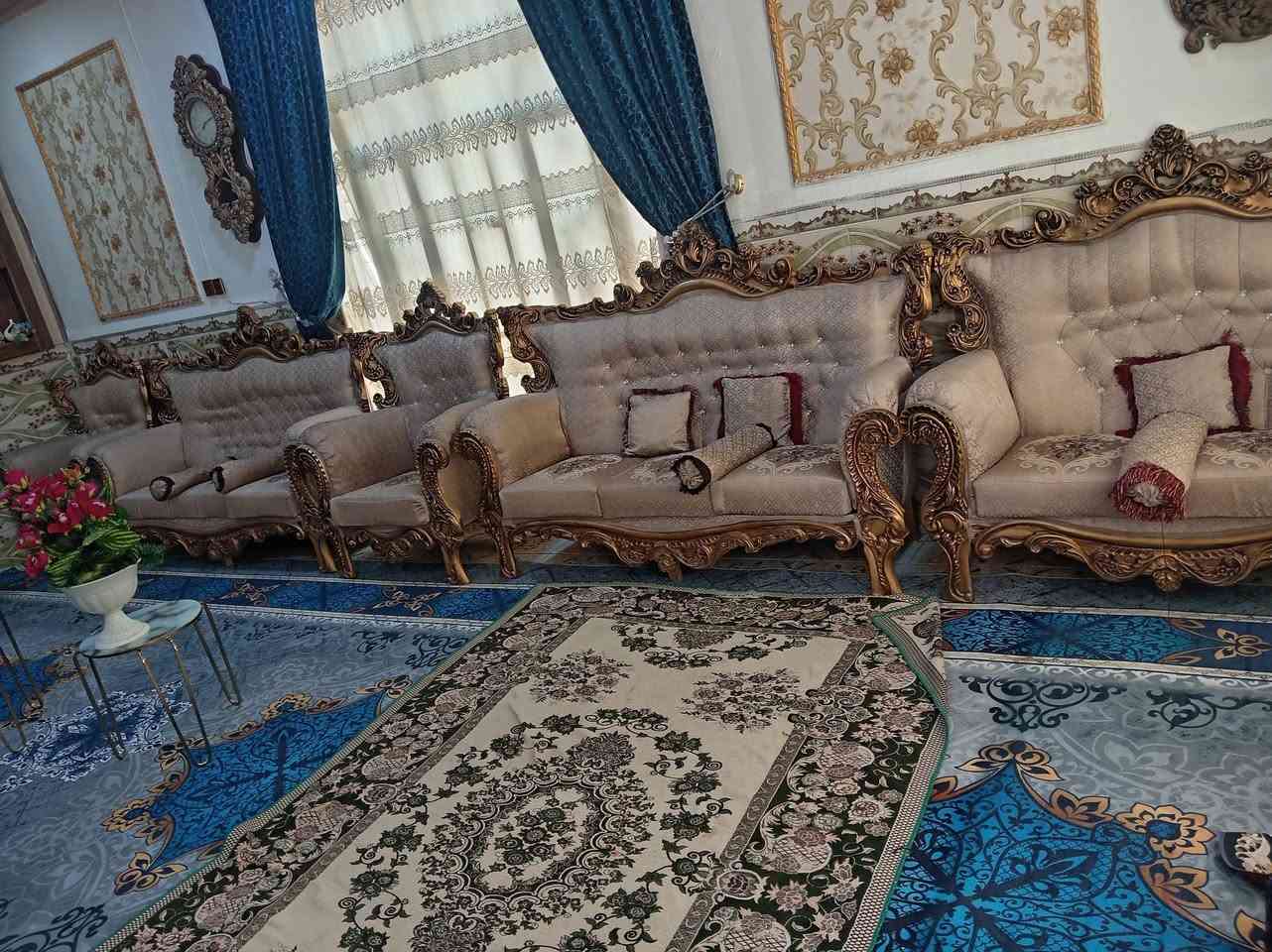السلام عليكم تخم 20مقعد للبيع جديد وكلش نضيف الله يشهد سعره مليون و100 وبي مجال العنوان بابل الهاشميه الاتصال ع الرقم ***********
