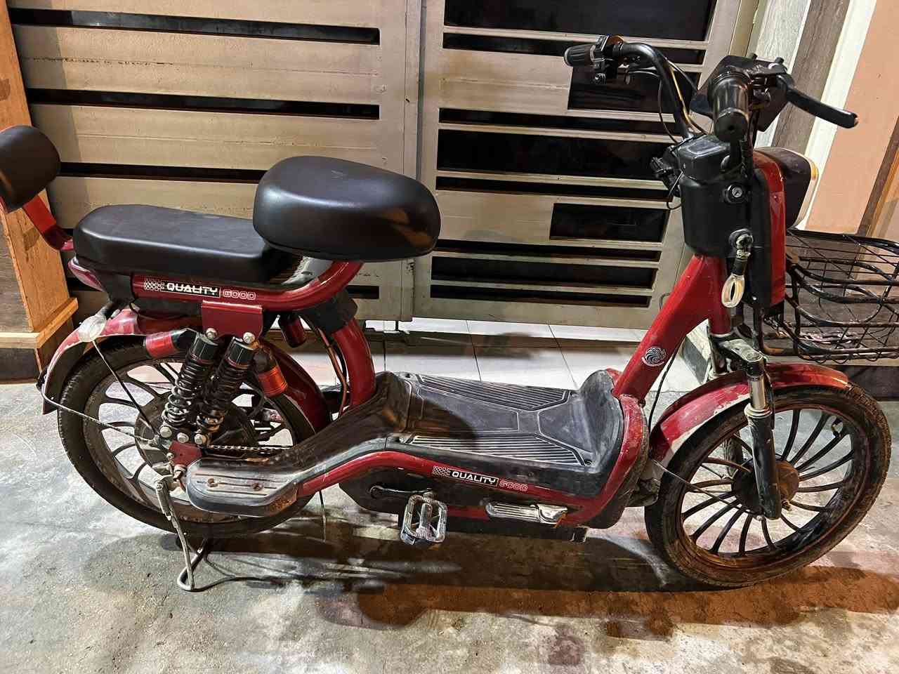 ‏ ‏السلام عليكم هاي دراجة للبيع نضيفة
‏عطلات وتم تصليحها

1 عقلها وتمت تبديله بأصلي 100%

2 باتريات الخمسة تم تصليحها بالأصلي

‏وذلك بسبب عدم شحنها الفترة الشهر

‏وأصلحناها 

3 والشاشة فقط تبديل

‏أولا التايرات اصلية ولا مرة بنجرت

‏ثانيا الدبلات اصلية ولم يتم تبديها

‏ ثالثا الكهربائيات اصلية

‏

‏و الملحقات 

سويجين 

و بصمتين

‏والشاحنة الاصلية من الوكالة لم يتم تبديها

واسعر 300وبيها مجال بعد

‏و الاتصال على الرقم التالي ***********￼
