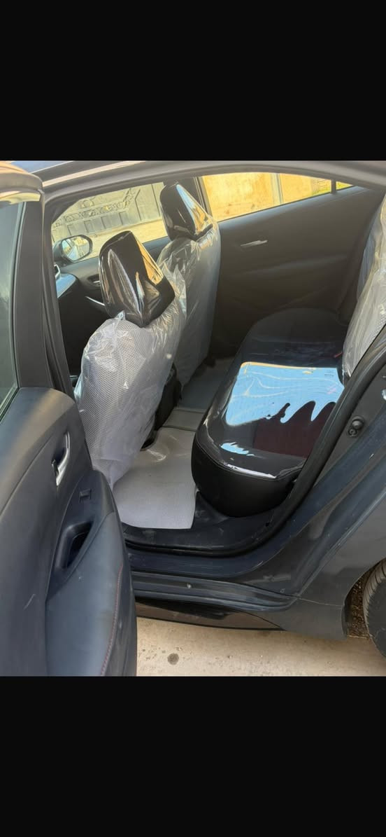 السلام عليكم ورحمه الله وبركاته
اخت الكلين ياباني اصلي بانزين فقط
للبيع كورلا se ٢٠٢٥ وارد امريكي 
عداد الكيلو متر ٧٥٠٠
لون سمنتي دخاني مميز 
مكينه ٢٠٠٠
بصمه تشغيل عن بعد . رادارات . اشاره ترحيب 
القبضات مال الباب بيانوبلاك. الداخل بلاك ايدشن. سايد بريك دكمه .
ويل كبير . مانع انزلاق . دبل صالنصه خلفي
دخول ذكي.اوديو . كروس سرعه . الكشنات اسود واحمر . ايرباكات كلها سليمه بس ايرباك البرده طاك  وحادثه موضح الكم بالسونار  سياره رقمها اربيل وب اسمي تحويل ثاني يوم  سياره ياباني وارد امريكي مو هايبرد سياره بانزين فقط  فول السياره ماعده الفتحه  مكاني بغداد حي العامل سعرها ١٧٠وبيها مجال الموشراي لايتصل ولايتعب ولايكسر بحلال العالم  للعلم السياره مدوشمه بالكامل ارضيه وكشنات وصندوق حفاضا على كشناتها الاصليه
للاتصال***********
