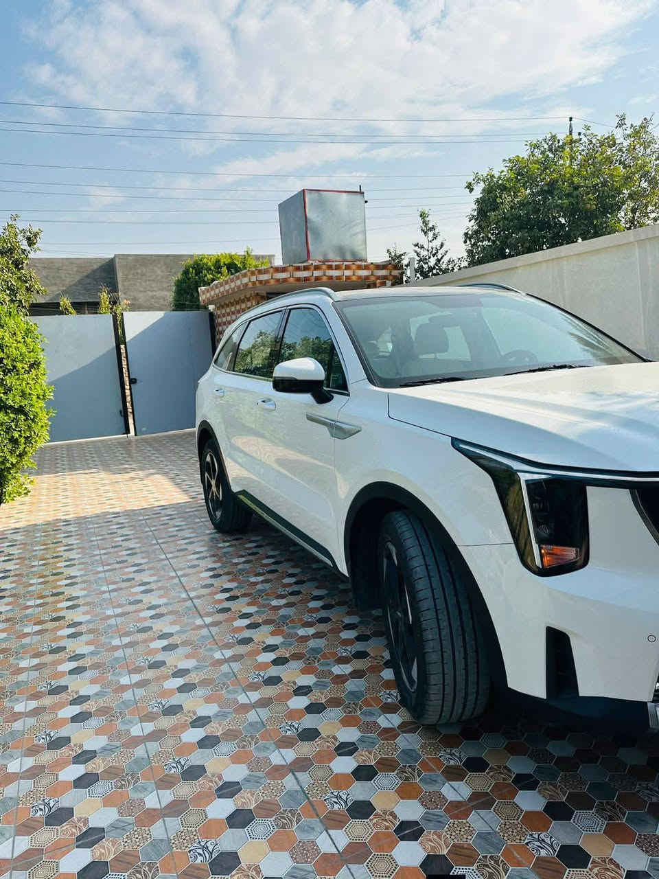 للبيع سورنتو 24 خليجي فول مكفوله ممشى 30 محرك 4 للاستفسار ‏‪0 780 350 1702‬‏
