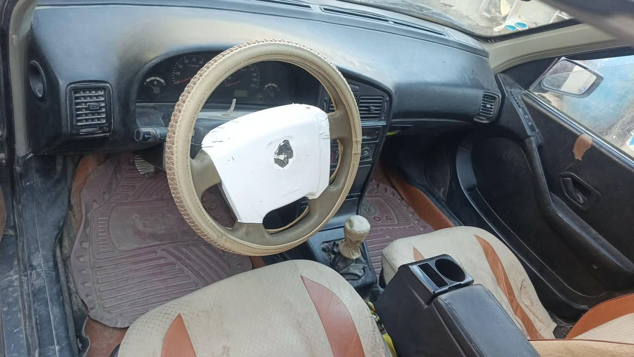 السلام عليكم بيجو 405 المكينه بيها خيط تبخير حداديه جديده تبريد شغال
سياره حلوه وماناقصها شي رقم انكليزي مكاني البصره الزبير السعر 27 وبيها مجال 
الرقم***********
