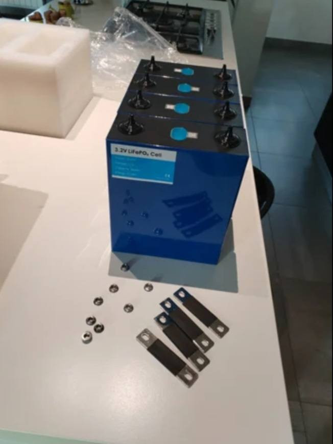 السلام عليكم
توفرت خلايا ليثيوم فوسفات الحديد كريد A 
MB31
314A
3.2V
يوجد توصيل لكافه المحافظات
***********
