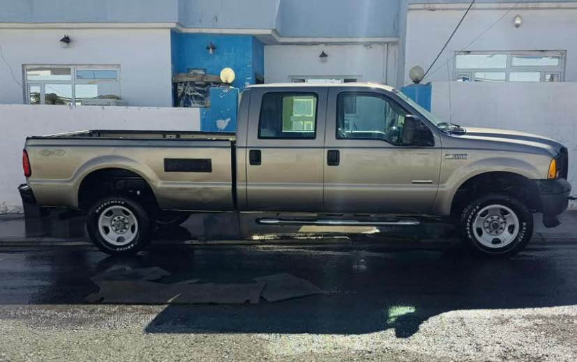 للبيع فورد ٣٥٠ محرك كاز ٨ سلندر
مديل ٢٠٠٧ كير اوتوماتيك جامات كهربائي
كشنات جلد سنتر لوك رقم دهوك اصولي
شرط تحويل كير محرك شرط طايرات جديد
مكان السيارة اربيل سعر ٧٨ ورقه و مجال قليل
شراي يتصل واتساب *********** أربيل, العراق
