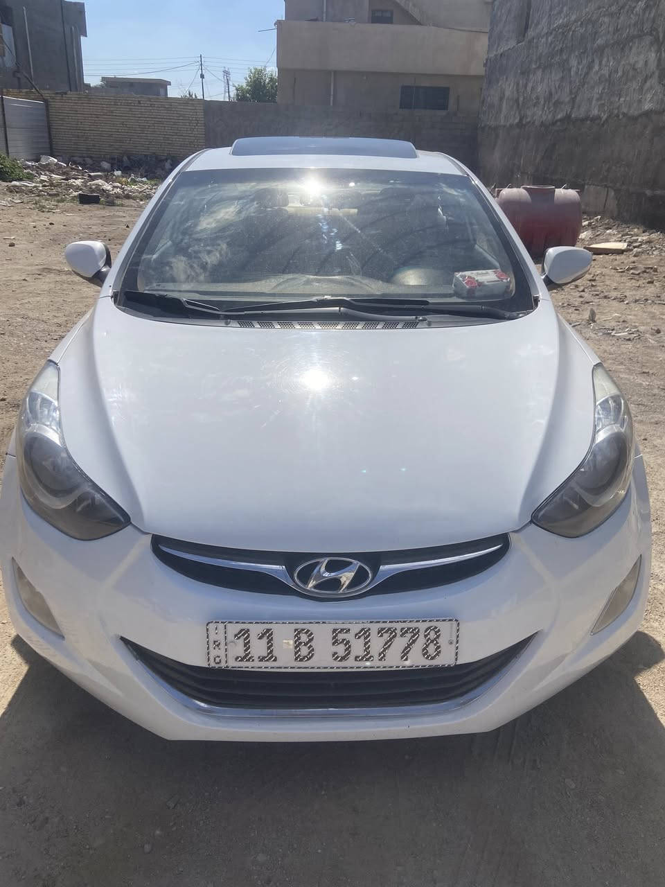 سلام عليكم النتره خليجي موديل2012رقم بغداد بسمي تحويل ثاني يوم محرك1800مكفول من بخار ومن تنقيص تخم تاير بلي رامه كشنات جغد حساسات يمنه ويسره كأمره خلفيه وجانبيه بيه ثلاث قطع صبغ بدون دواخل فقط رش الباقي كفاله السعر115وبيها مجال ***********)(***********
