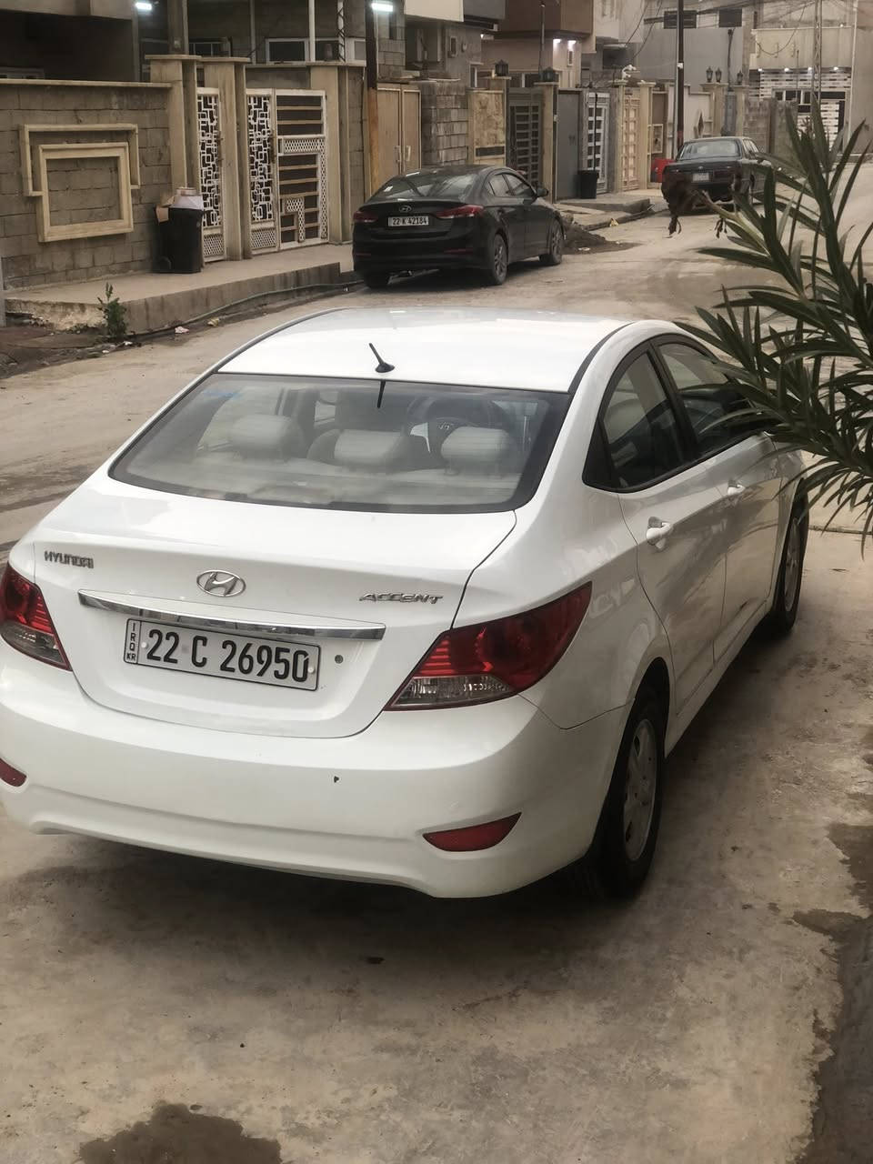 للبيع اكسنت مضلع موديل 2012
نضافه فوول 
بدون ضرر
بدون صبغ
بدون ملاحضات 
الي بيها ٣ مكانات تعديل بارد فقط
وصبغ دوسات فقط
مواصفات نص فول 
محرك 1600
كير اوتماتيك 
جام كهرب 
اشاير بالمري 
ارضيه جلد 
5 ويل كب 
رقم اربيل 
السعر (110)
سياره بالواقع احلا من الصور 
للاستفسار الاتصال عالرقم ***********
غير متواجد عالخاص
