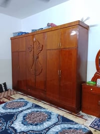 غرفـة أخـشاب للبيع الـسعر 350 وبيها مجال بصيط الأستفسار ع رقم 07813687...