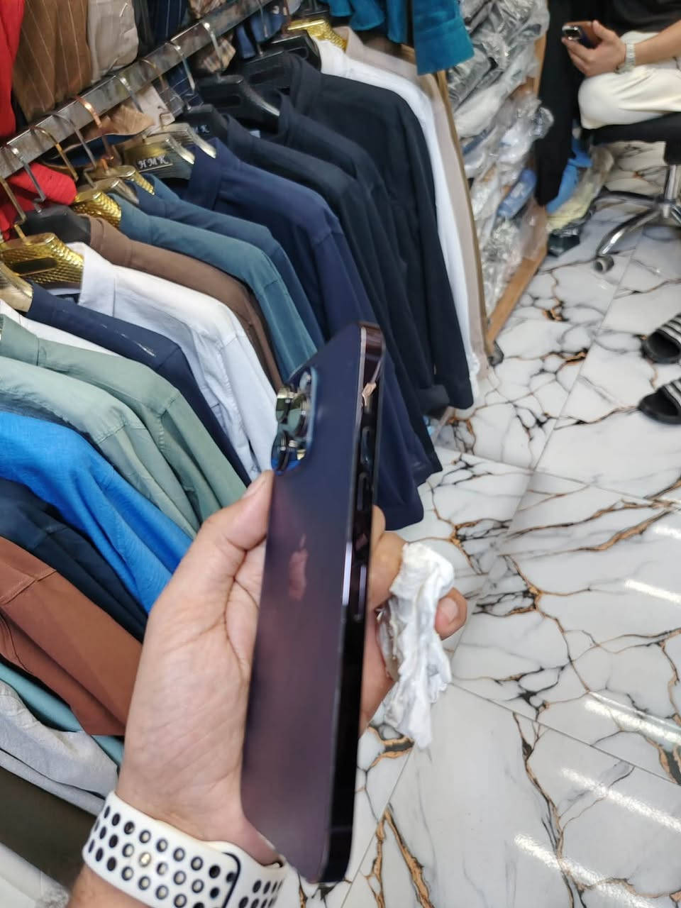 ايفون 14 برو ماكس بنفسجي بطاريه 77 تك شريحه الجهاز نضيف وما مصلح ملحقاته كامله مكاني النجف 850 وبي مجال


**إذا كنت صاحب هذا الإعلان وتريد حذفه لأي سبب، رجاءا أرسل رسالة إلى الدعم الفني**