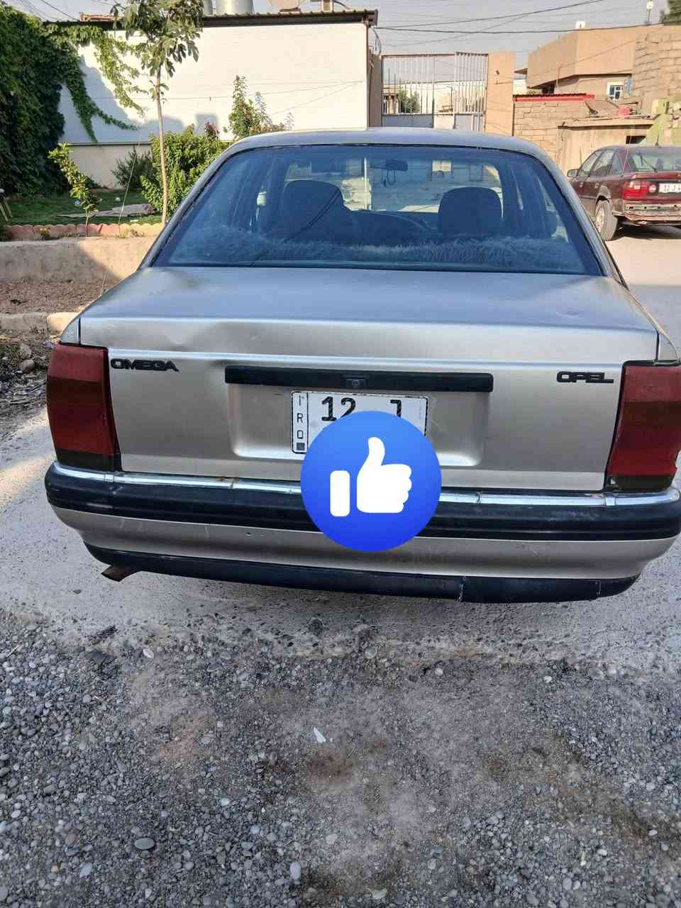 سياره اوميكا موديل ١٩٩١ هزه جديده رقم جديد سنويه لغاية ٢٠٣١ حجم ٢٠ محرك وكير شرط بدون ضرر فقط صبغ السقف  البوند للهزه السعر ٢١ شرط التحويل والوكالة من الشرعي للاتصال 
***********
***********
