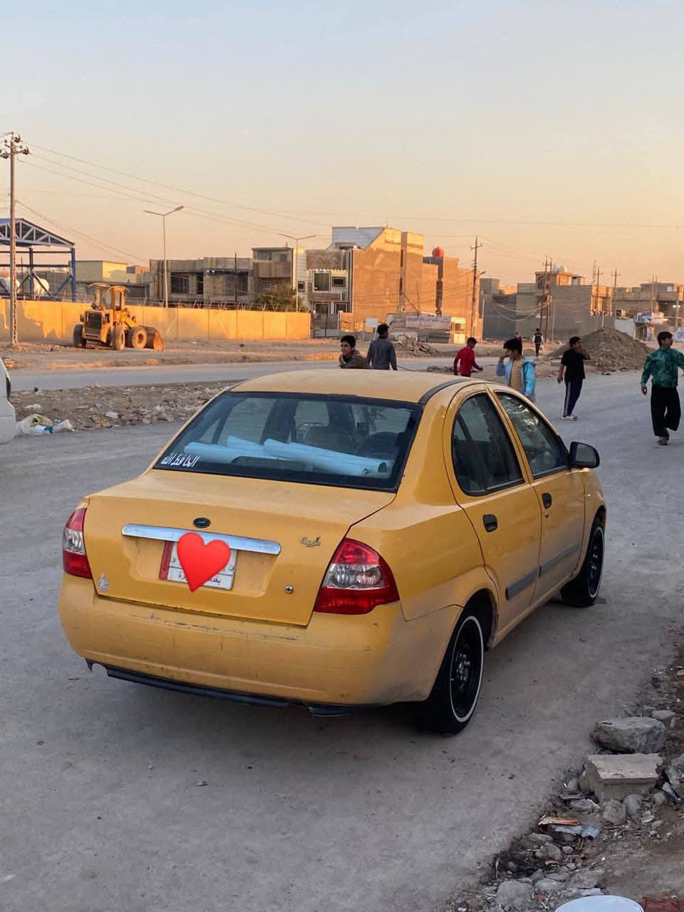 السلام عليكم طيبه ٢٠١٥ السياره جاهزه تخم تاير ابو الخط جديد تخم ويل جديد اسبير ابو الخط هم جديد مكينه ناعمه كير جديد ترايك شرط ل 180 وال سياره اشتريتها والي اشتريتها منه قفل جهازه سنويه ٢٠٢٧ شهر ٨ (بيعها على وضعها) مامطلوبه لراعيها الف مكاني بغدادد
*********** 
السعر 25
