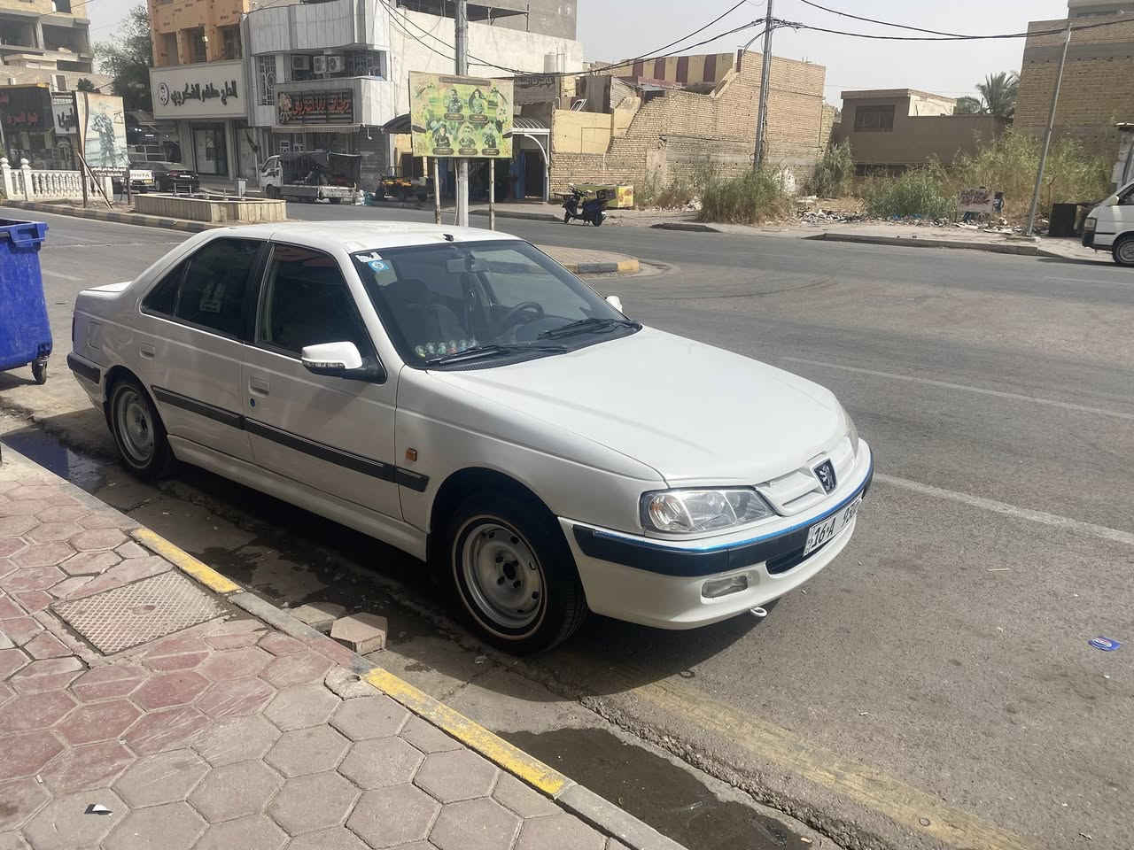 سلام وعليكم بيجو بارص موديل 2011مكينه كير صدر تخم تاير تبريد دوشمه كشنات وارضيه كله جديد سياره بيه بل داير مال جاملغ الخلفي ضربه ومصلحه وعندي جاملغ الامامي بطخه بعدها مامصلحه للبيع اومراوس للاستفسار الاتصال على الرقم ***********
