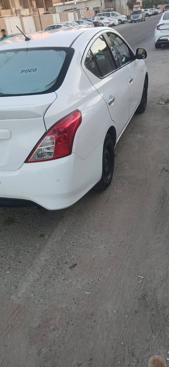 نيسان سني هندي دواخل بيجي مديل ٢٠٢٠ مخلصه اقتصادها يعني حره تتحول بيها مدكر امامي مبدل نفس الون وبيها ضربه المدكر الخلفي وره السايق ومصلح السياره جاهزه ومناقصها اي شي جاهزه تبريد تدفئه كير محرك كله توب  جاهزه من كلشي ترايك بغداد السعر 110الاتصال***********
