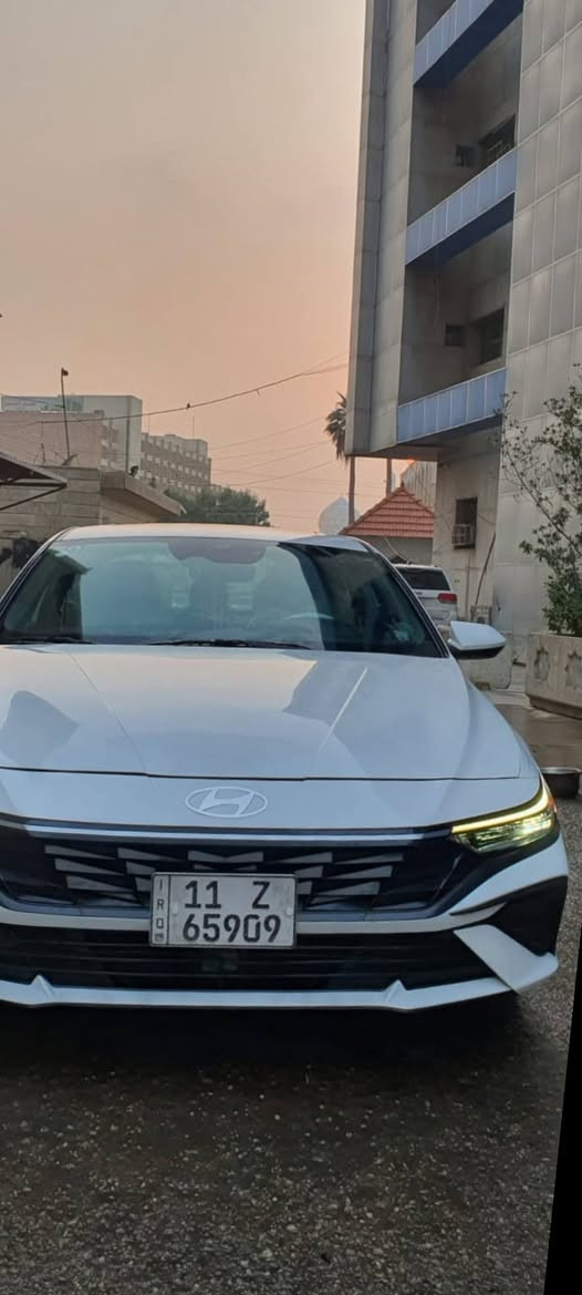 النترا 2024 ابيض ( صدفي )
ضرر موضح بالصور السياره جاملغ مبدل  نفس اللون وشبرين بل بنيد كلير تصليح درجه اولى
 مواصفاتها 
- بصمة تشغيل ابواب وصندوك
- فتحة سقف ( سلايد روف ) 
- محرك 2000 Doch دوش بانزين
 - كاميرا 360 درجه 
- تبريد بيانو لمس 
-تبريد منفصل
- رادارات 360 درجة ( امامي جانبي خلفي ) 
- التحذير عند فتح الباب 
-رجاج ستيرن عند تحذير الرادار الامامي
- تحكم ستيرن 4 جهات 
- دشبول  4 وضعيات متغيره 
- 3 وضعيات قيادة  
- مثبت سرعة ذكي ( التحذير عند مغادرة المسار )
‏- Auto Hold التوقف لفترات قصيرة
- سايد بريك بصمة 
-شاشة بلازمة حجم كبير لمس تدعم نظام الابل كار بلي والاندرويد اوتو و خرائط GPS  
-شحن واير ليس 
-ويل كب ١٧  
-تشغيل عن بعُد 
-اضواء ترحيب عند الاقتراب 
- مازدات لد نهاري + زنون  
-لد خلفي
-نقط عمياء في المري الجانبية
-تدفئة بالكشنات
-لد متغير 7 الوان بالدشبول 
-كير اوتماتيك و S 
-تحديد مسار وقيادة ذاتية
- رادار امامي 
- مانع انزلاق 
- سياره بعد احلى من الصور
- السعر 178 سياره صارت عليه اغله بهواي الله شاهد

-رقم الهاتف ***********
مكان السياره : بغداد
